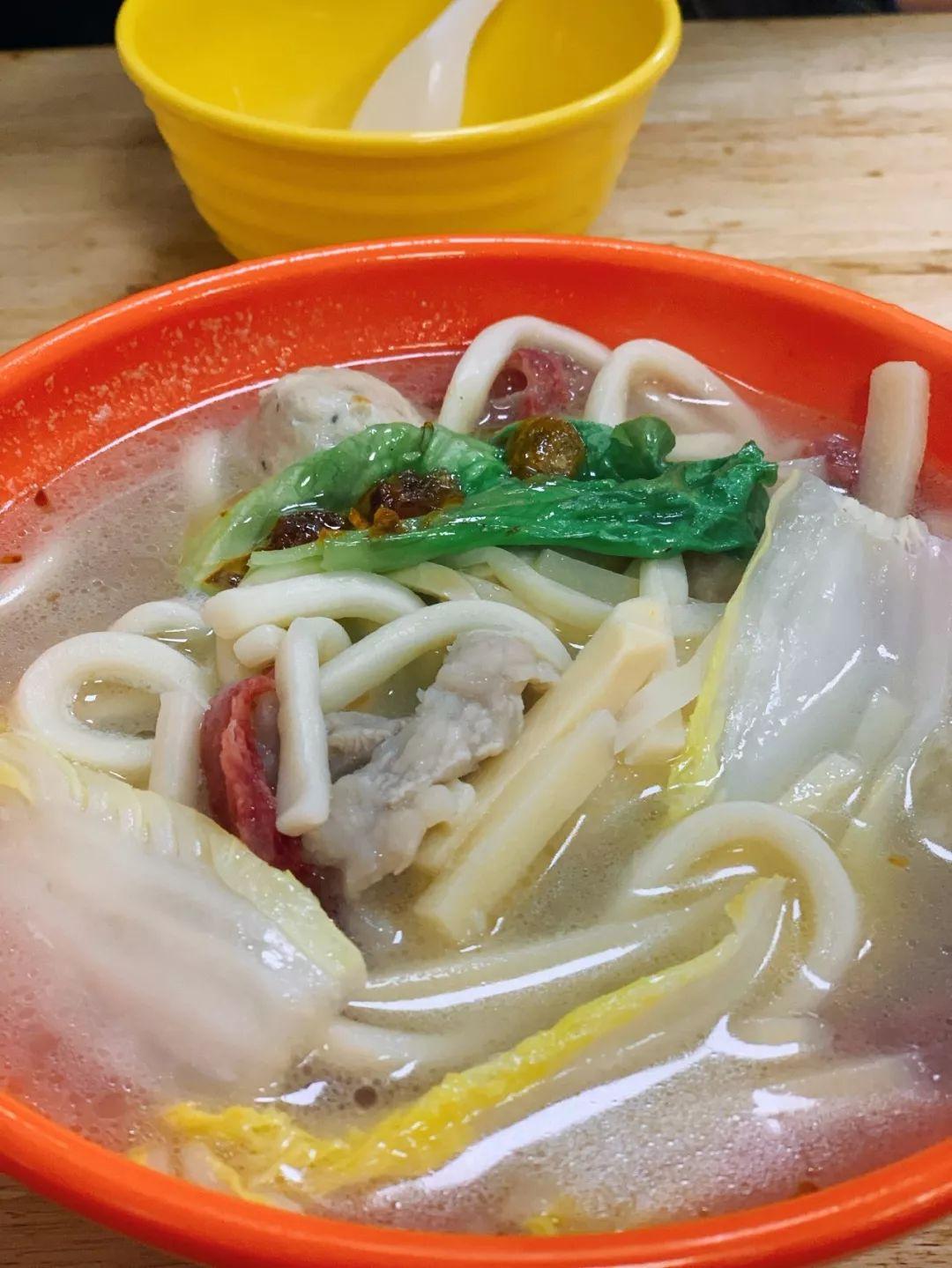 IE最新版帶你探索小巷隱藏寶藏，獨特特色小店揭秘