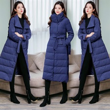 最新款棉服，小巷深處的時尚探索